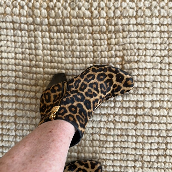 Michael Kors Margaret Bootie printed Haircalf - Picture 14 of 16